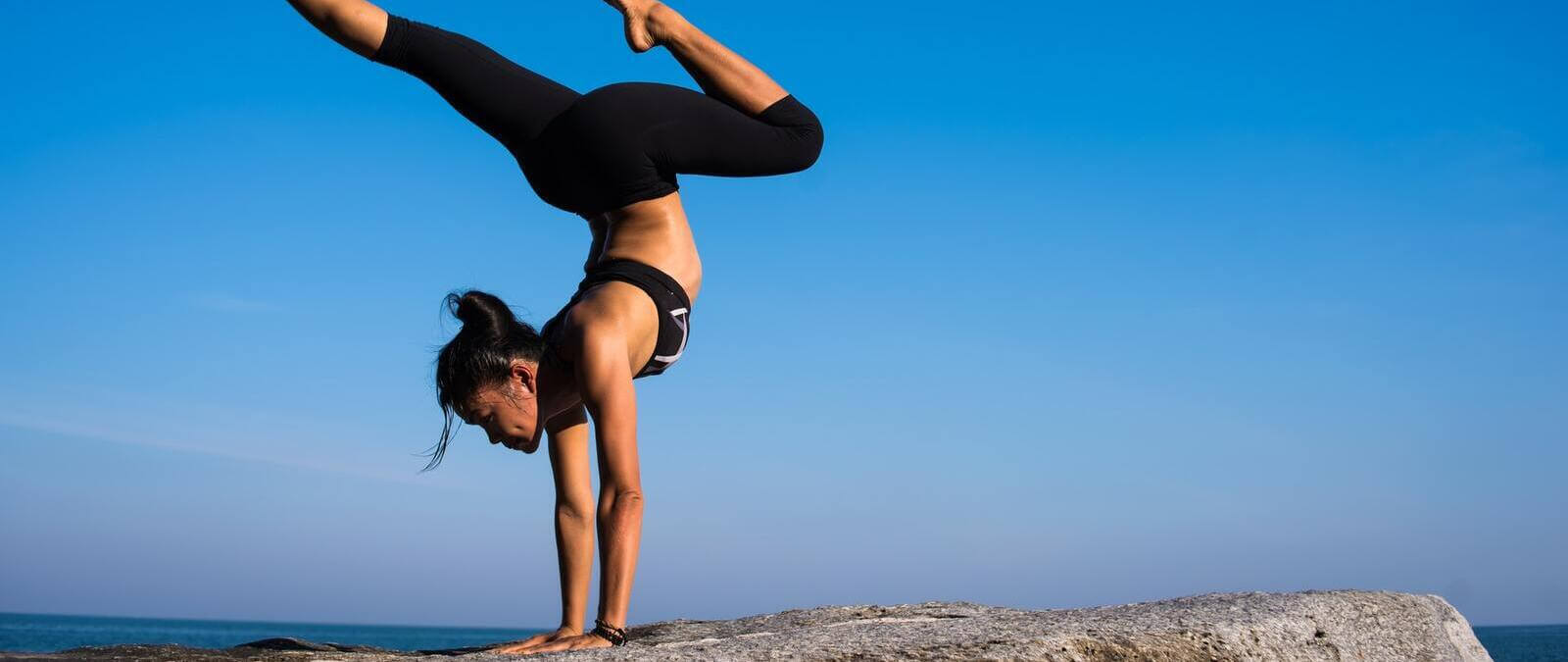 No Hay Evidencias Cient Ficas De Que Las Posturas Invertidas Como Hacer El Pino En Yoga Y