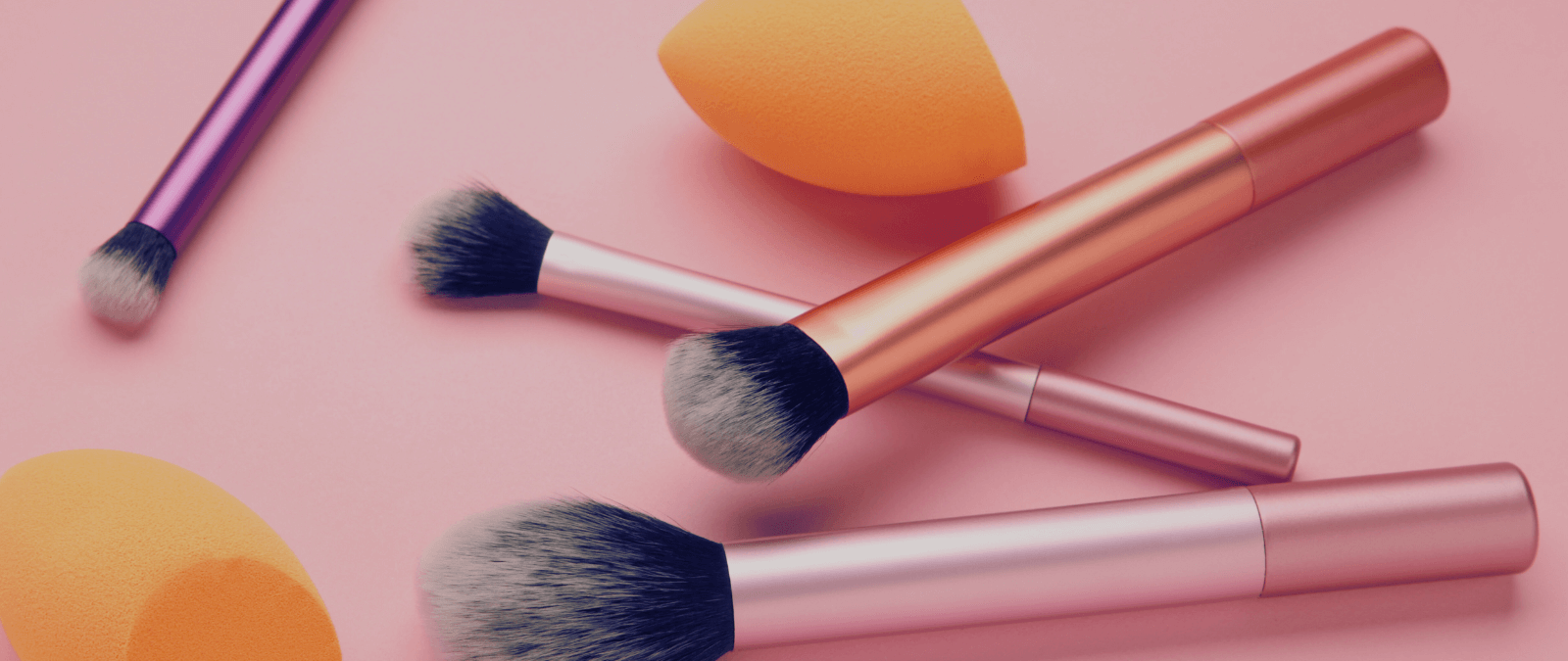 Higiene en brochas y esponjas de maquillaje: descuidarlas puede favorecer el crecimiento de hongos y problemas en la piel