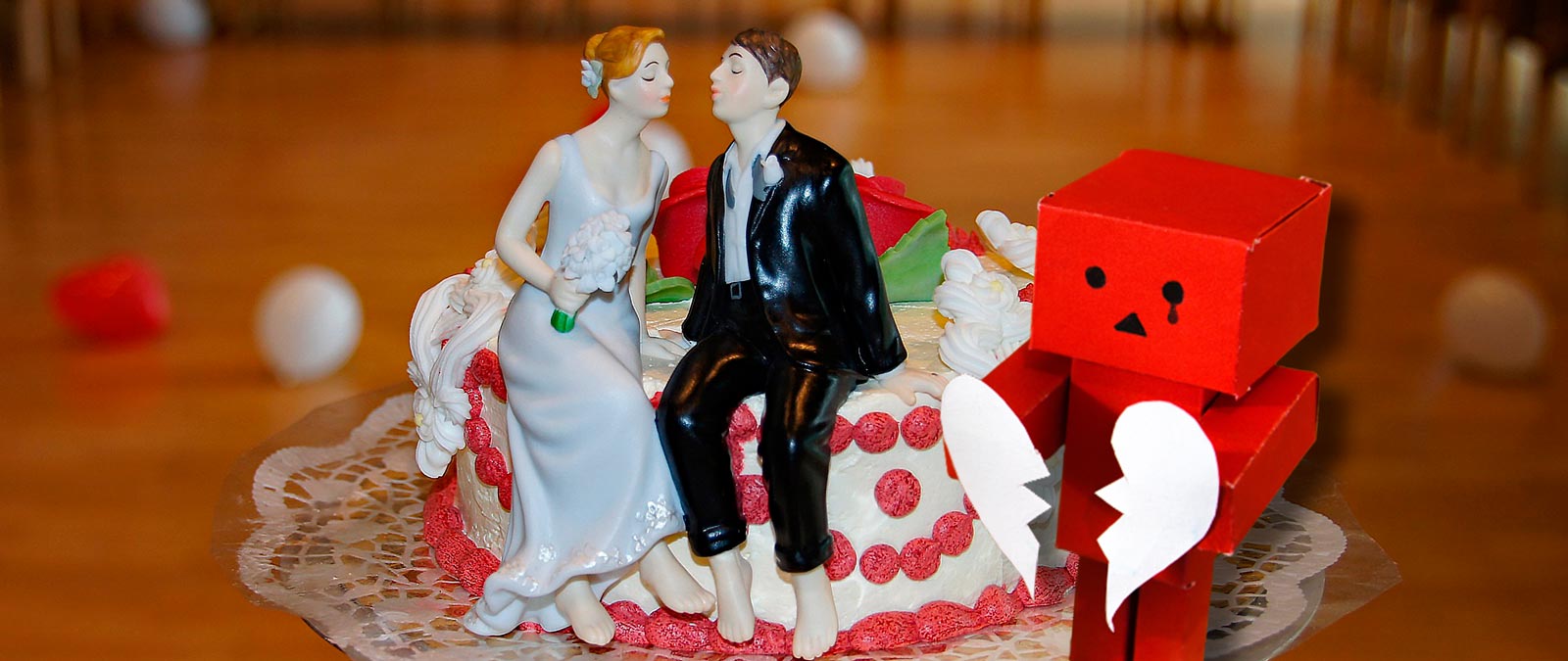 Más divorcios y menos bodas: cómo nos casamos en España ·  -  Periodismo para que no te la cuelen